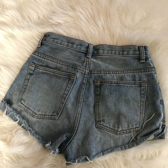 Brandy Melville High-Waisted Denim Shorts - Picture 2 of 4